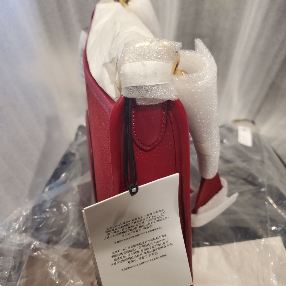 Coach - Picture 5 of 7